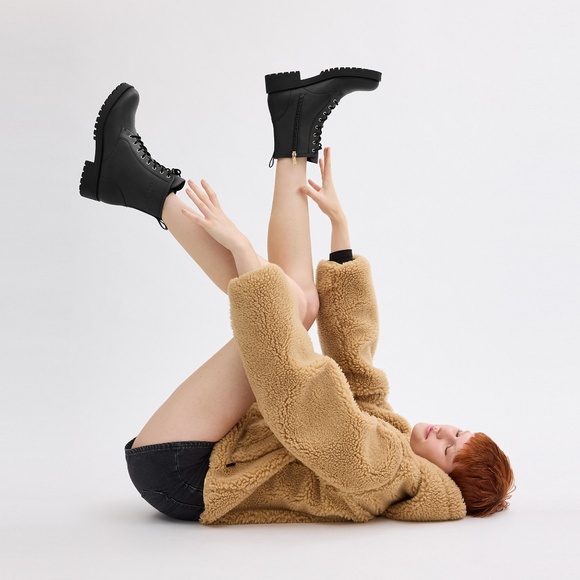 Lyra Bootie - Picture 4 of 4